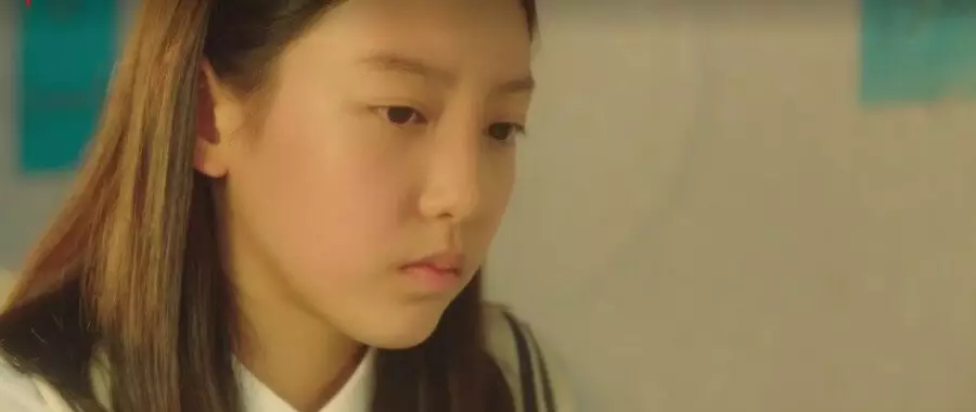Pemeran Ji Eun-tak 'Goblin' kecil Berbagai sumber  Pemeran Ji Eun-tak 'Goblin' kecil Berbagai sumber
