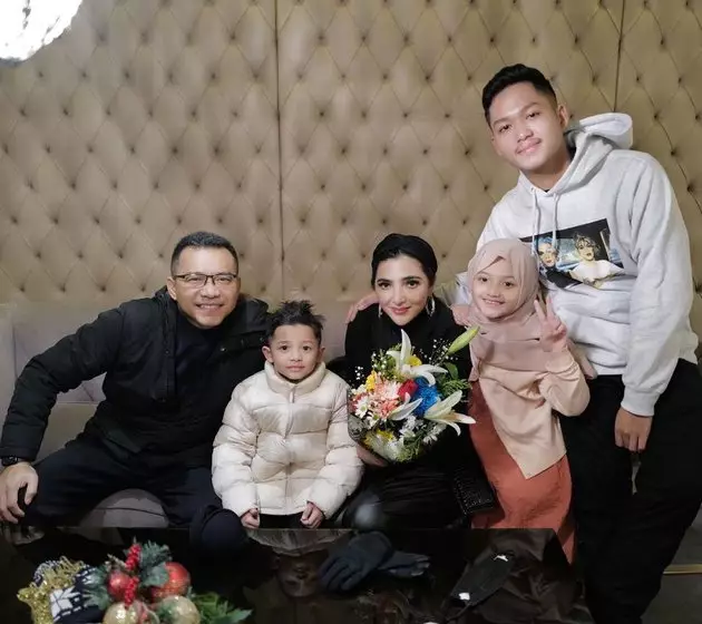 Gaya Arsy Hermansyah liburan di Turki © berbagai sumber