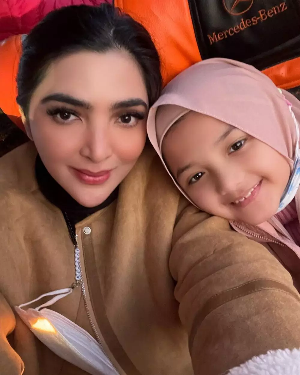 Gaya Arsy Hermansyah liburan di Turki © berbagai sumber