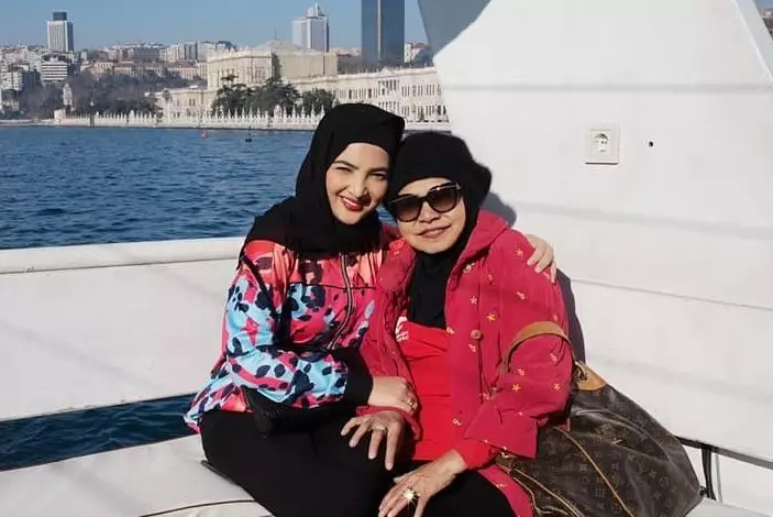 momen kebersamaan penyanyi dan ibu mertua © instagram momen kebersamaan penyanyi dan ibu mertua © instagram