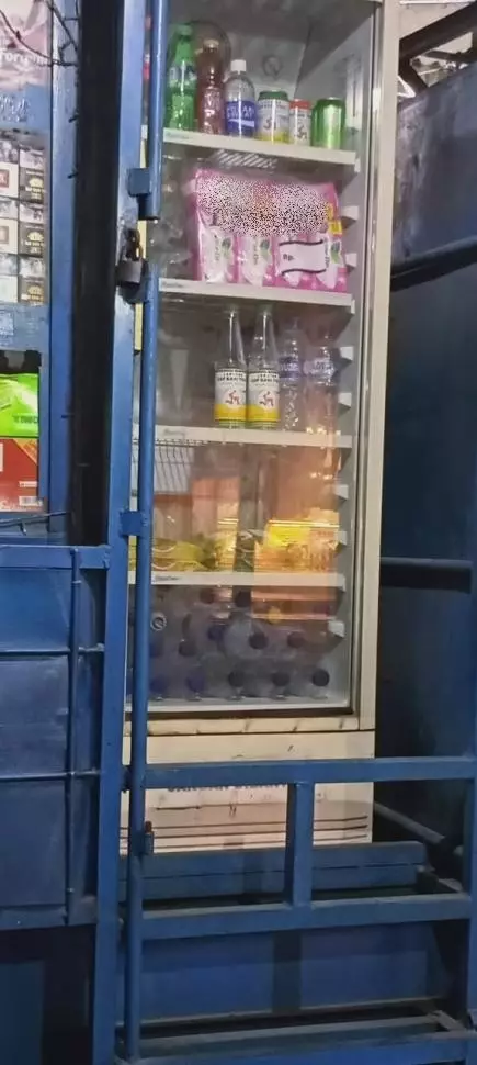 isi kulkas di tempat belanja © 2021 berbagai sumber isi kulkas di tempat belanja © 2021 berbagai sumber