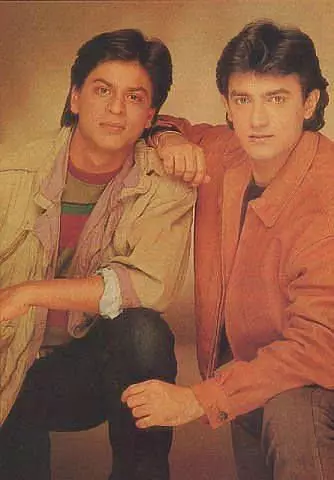 potret jadul persahabatan Aamir Khan & Shah Rukh Khan Berbagai sumber  potret jadul persahabatan Aamir Khan & Shah Rukh Khan Berbagai sumber