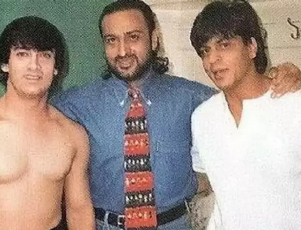 potret jadul persahabatan Aamir Khan & Shah Rukh Khan Berbagai sumber  potret jadul persahabatan Aamir Khan & Shah Rukh Khan Berbagai sumber