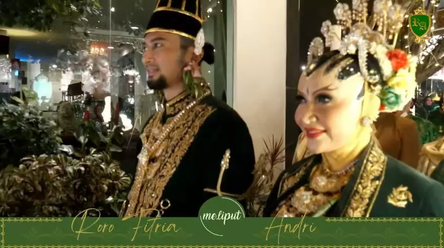 pernikahan Roro Fitria © 2021 brilio.net YouTube pernikahan Roro Fitria © 2021 brilio.net YouTube