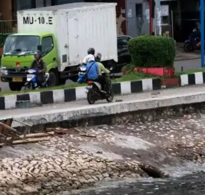 kendaraan malah salah jalur lucu © 2021 instagram.com kendaraan malah salah jalur lucu © 2021 instagram.com