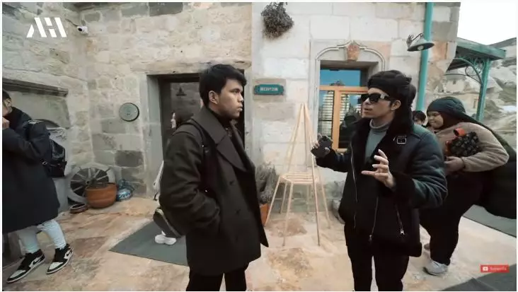 fuji dapat hadiah dari atta halilintar © YouTube