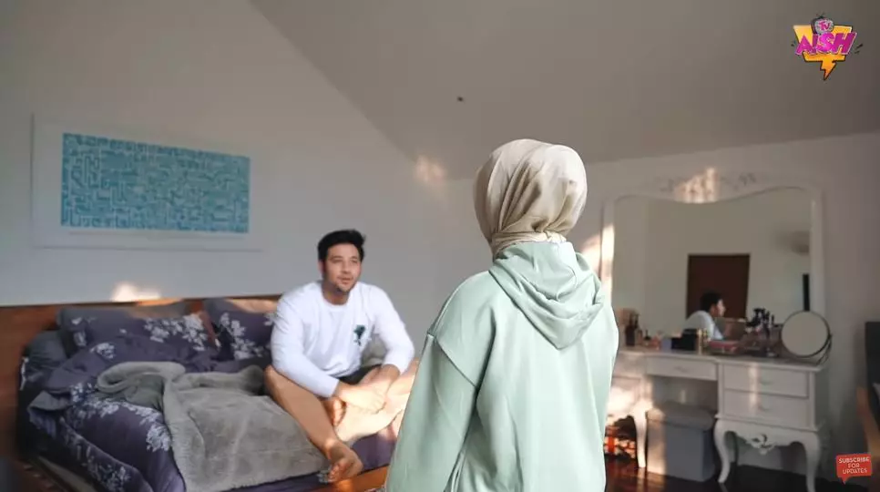 Potret kamar pesinetron © berbagai sumber