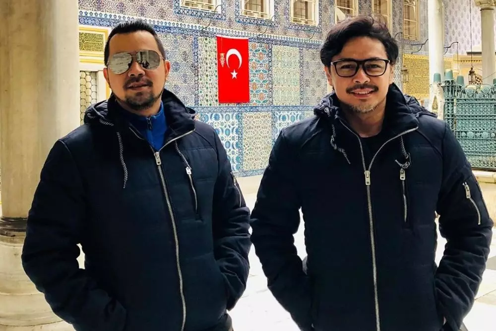 potret rukun artis dengan saudara beda agama © instagram