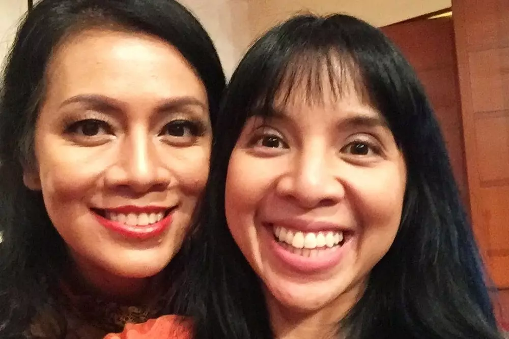 potret rukun artis dengan saudara beda agama © instagram