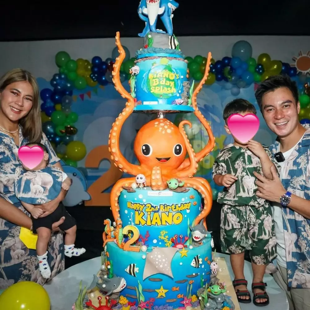 Momen perayaan ultah kedua 7 anak  Momen perayaan ultah kedua 7 anak