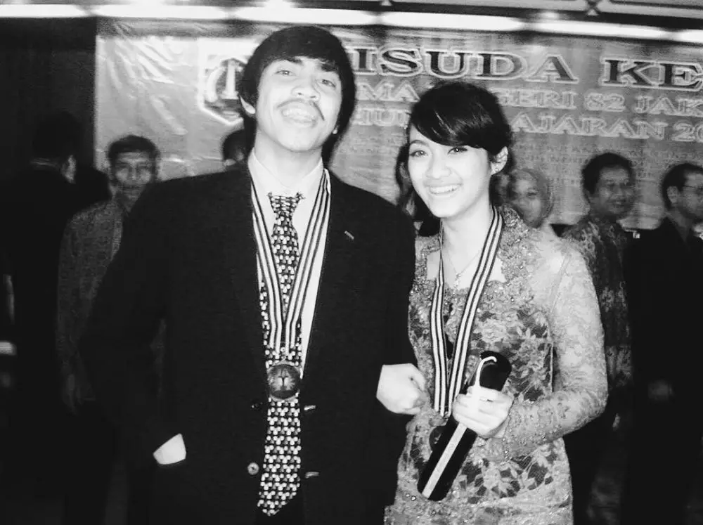 potret lawas musisi saat pacaran © instagram