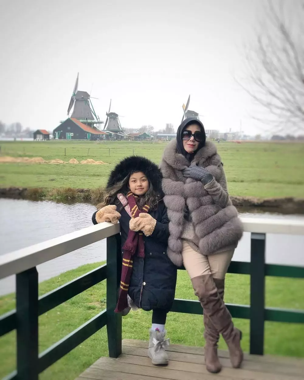 gaya Amy Qanita liburan ke Eropa Instagram/@amy_r_qanita