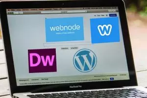 11 Aplikasi pembuat website, mudah dan tak perlu skill coding