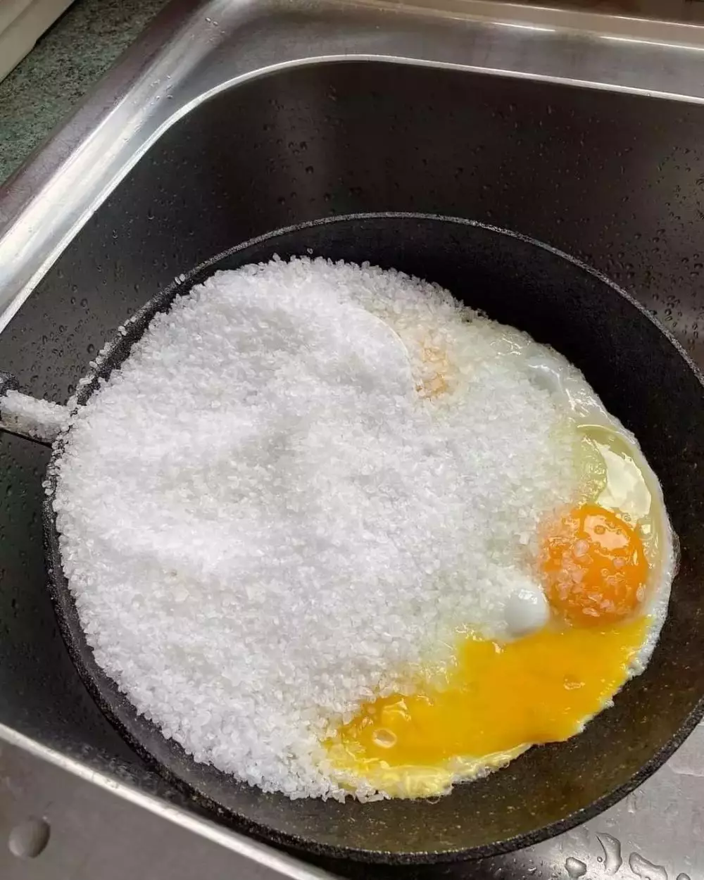 orang asal masak bikin heran banget © 2022 instagram.com