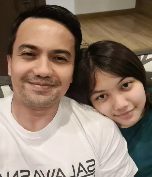 potret kebersamaan Sahrul Gunawan dan putrinya © berbagai sumber potret kebersamaan Sahrul Gunawan dan putrinya © berbagai sumber