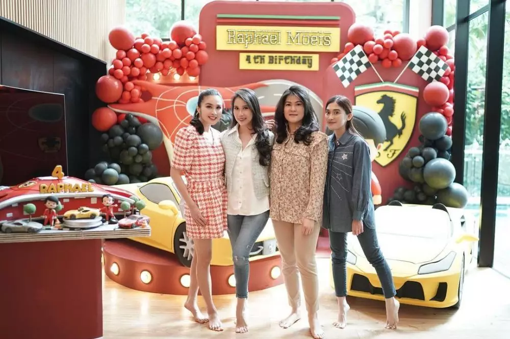 Momen Sandra Dewi rayakan ultah anak pertama © 2022 Instagram Momen Sandra Dewi rayakan ultah anak pertama © 2022 Instagram