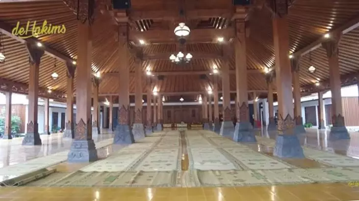 potret detail pendopo soimah © YouTube