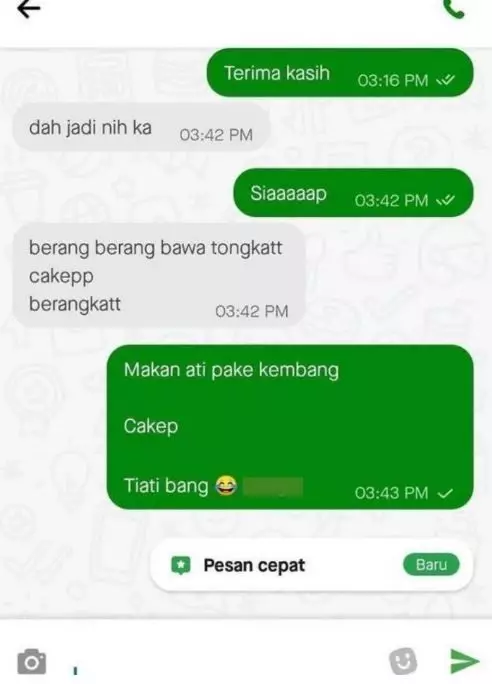driver ojek online ajak adu pantun © 2022 instagram.com