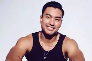 Dijodohkan dengan Fuji saat di Bali, ini 11 potret Austin Alexander