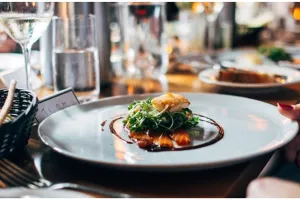 Ramai Hanamasa, ini 3 cara cek restoran bersertifikat halal MUI