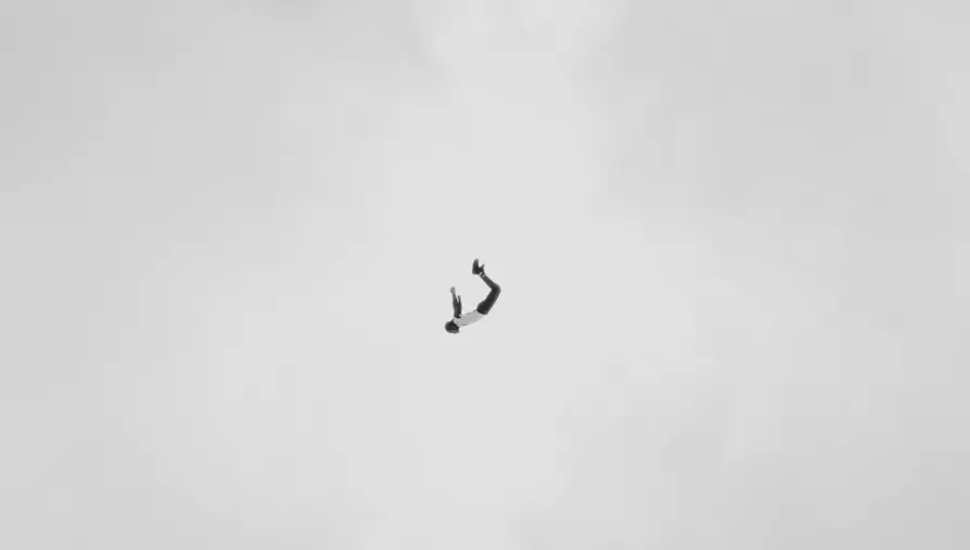 mimpi jatuh dari ketinggian © 2022 brilio.net