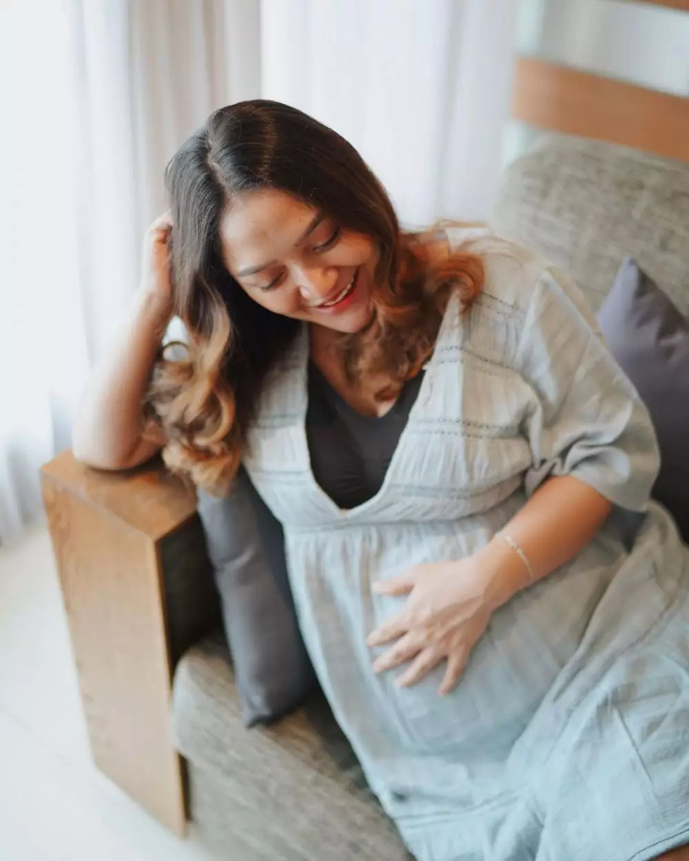 ide outfit hamil ala Siti Badriah © berbagai sumber