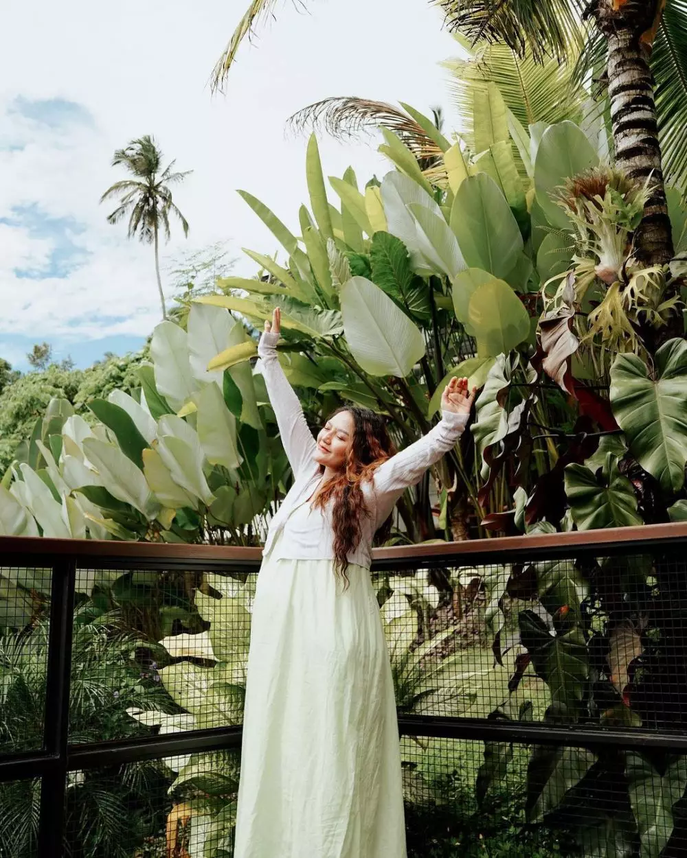 ide outfit hamil ala Siti Badriah © berbagai sumber