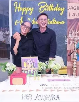 Momen ulang tahun presenter pria © berbagai sumber Momen ulang tahun presenter pria © berbagai sumber