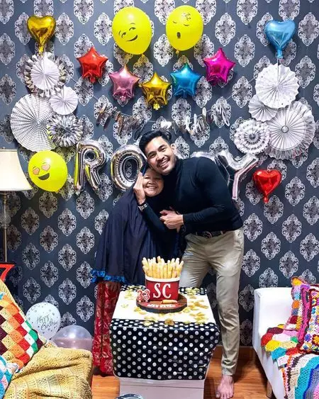 Momen ulang tahun presenter pria © berbagai sumber Momen ulang tahun presenter pria © berbagai sumber