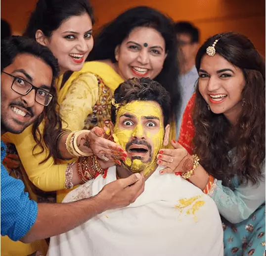 Momen ritual haldi jelang nikah seleb Bollywood Berbagai sumber 