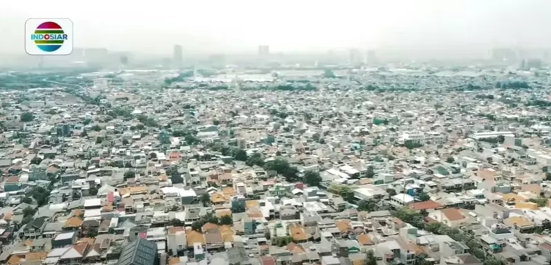 Potret rooftop Ahmad Sahroni © Youtube Potret rooftop Ahmad Sahroni © Youtube