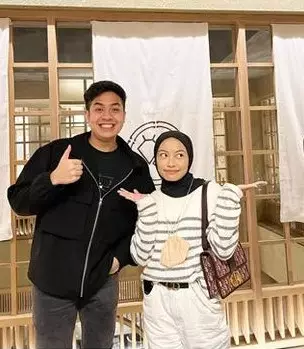 potret kebersamaan Jerome Polin & Tsana 'Rintik Sedu' © berbagai sumber potret kebersamaan Jerome Polin & Tsana 'Rintik Sedu' © berbagai sumber