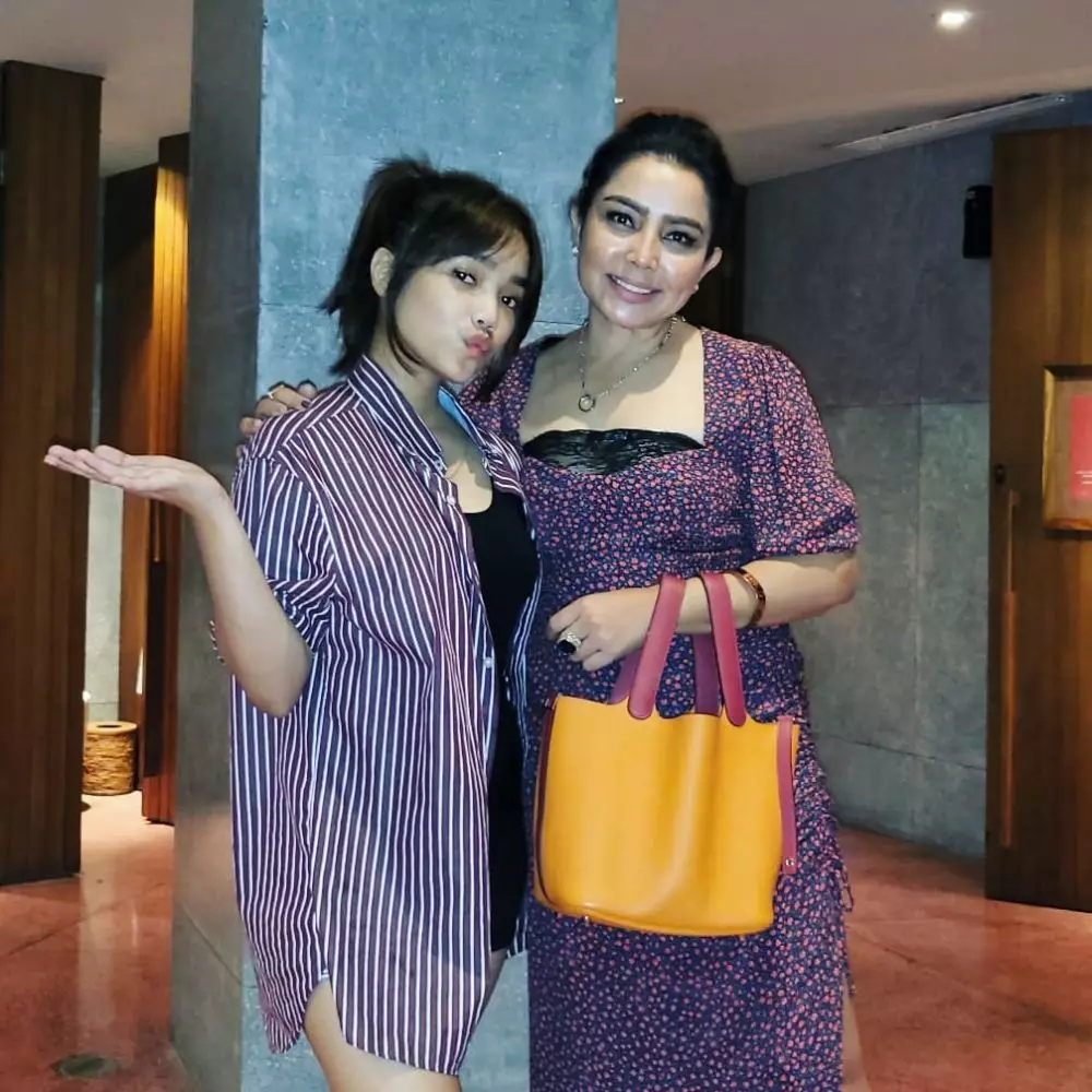 momen pertemuan fuji dan mayangsari © instagram