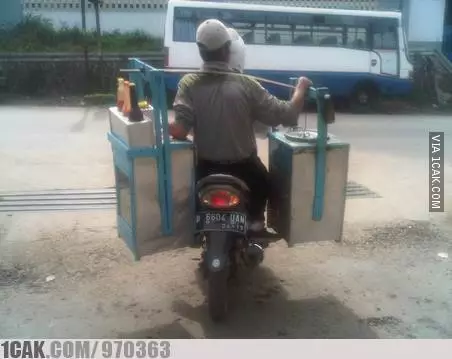 pedagang jualan canggih abis © berbagai sumber pedagang jualan canggih abis © berbagai sumber