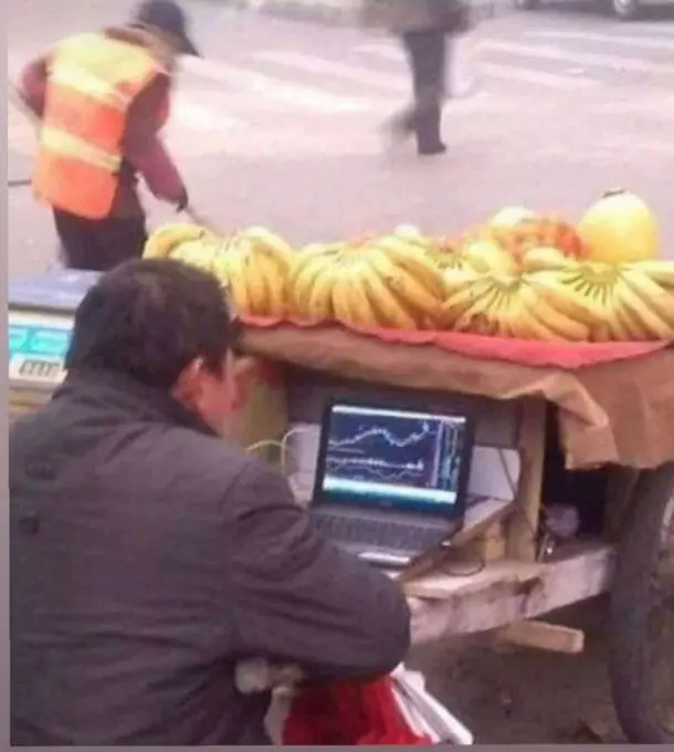 pedagang jualan canggih abis © berbagai sumber pedagang jualan canggih abis © berbagai sumber