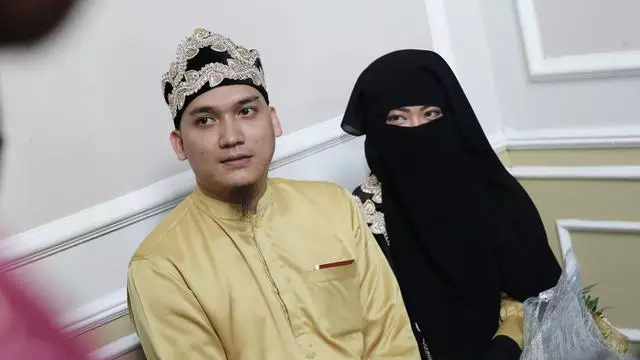 kabar terbaru pesinetron egi john © berbagai sumber