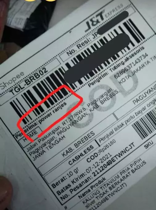 nama orang di kiriman paket aneh-aneh © Twitter nama orang di kiriman paket aneh-aneh © Twitter