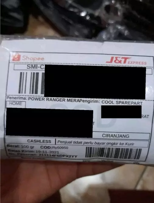 nama orang di kiriman paket aneh-aneh © Twitter nama orang di kiriman paket aneh-aneh © Twitter