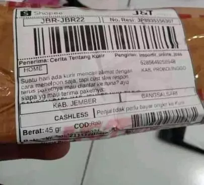 nama orang di kiriman paket aneh-aneh © Twitter nama orang di kiriman paket aneh-aneh © Twitter