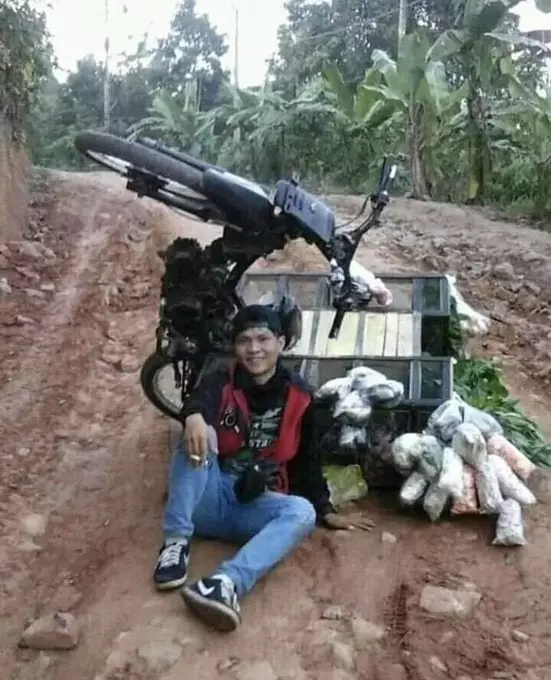 momen orang asal aja bergaya jadi lucu © Instagram