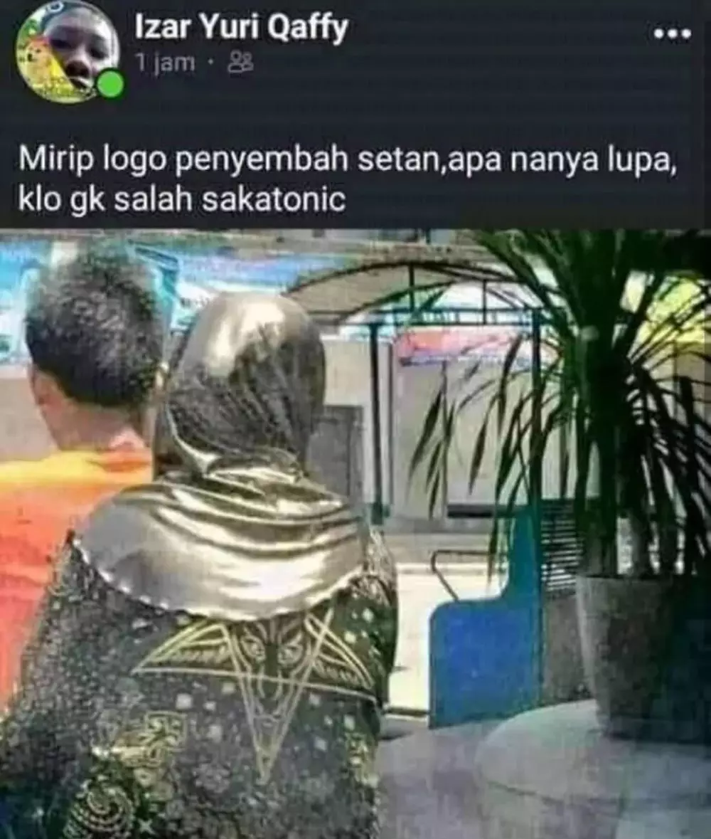 emak-emak difoto dari belakang © berbagai sumber emak-emak difoto dari belakang © berbagai sumber