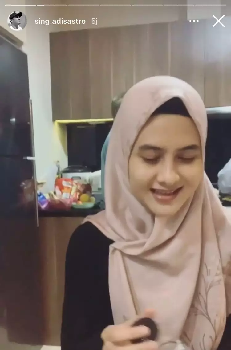 pesona lestari calon istri adi sastro © instagram