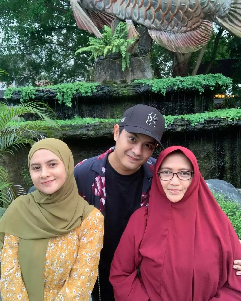 pesona lestari calon istri adi sastro © instagram