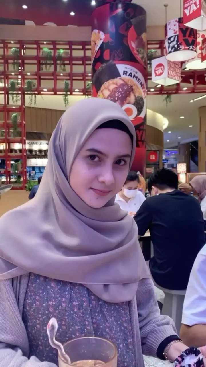 pesona lestari calon istri adi sastro © instagram