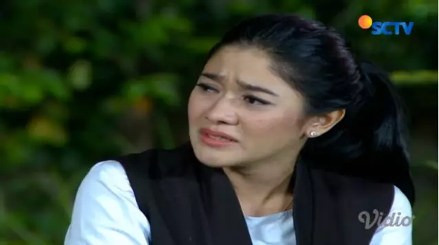 potret aktris adegan nangis diselingkuhi © berbagai sumber potret aktris adegan nangis diselingkuhi © berbagai sumber