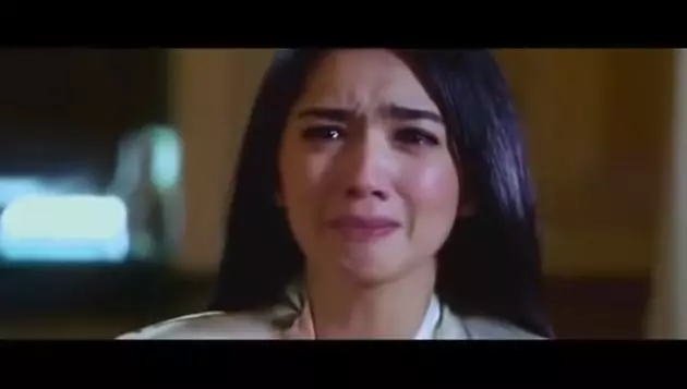 potret aktris adegan nangis diselingkuhi © berbagai sumber potret aktris adegan nangis diselingkuhi © berbagai sumber