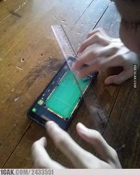 momen orang nggak pengen kalah lucu © berbagai sumber