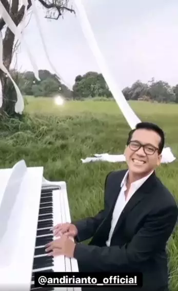 Lesty Kejora kembali syuting usai melahirkan Berbagai sumber