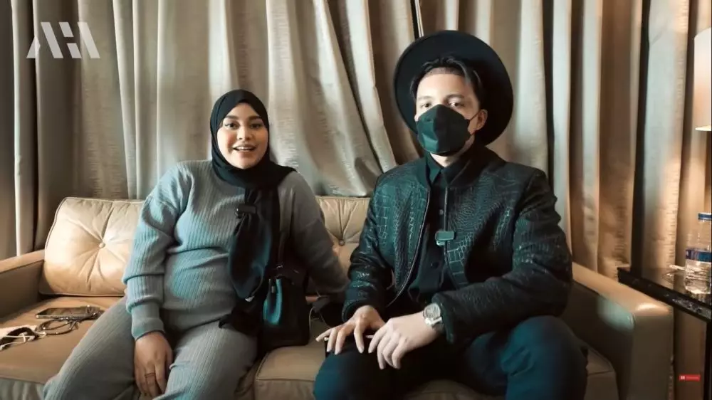 Tak pede berjidat lebar, 9 potret Atta Halilintar transplantasi rambut berbagai sumber