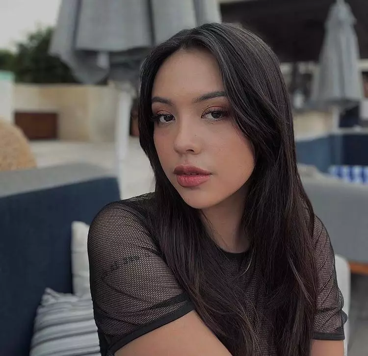 Potret Sarah Louise kekasih Fadly Faisal kakak Fuji Instagram/@srhloisee Potret Sarah Louise kekasih Fadly Faisal kakak Fuji Instagram/@srhloisee